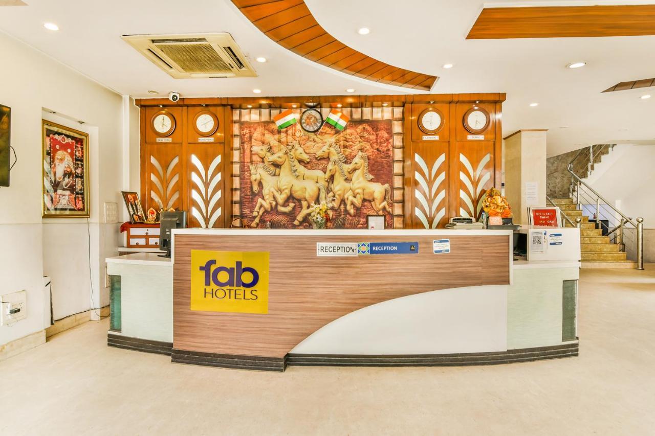 Fabhotel Sehej Inn Yeni Delhi Dış mekan fotoğraf